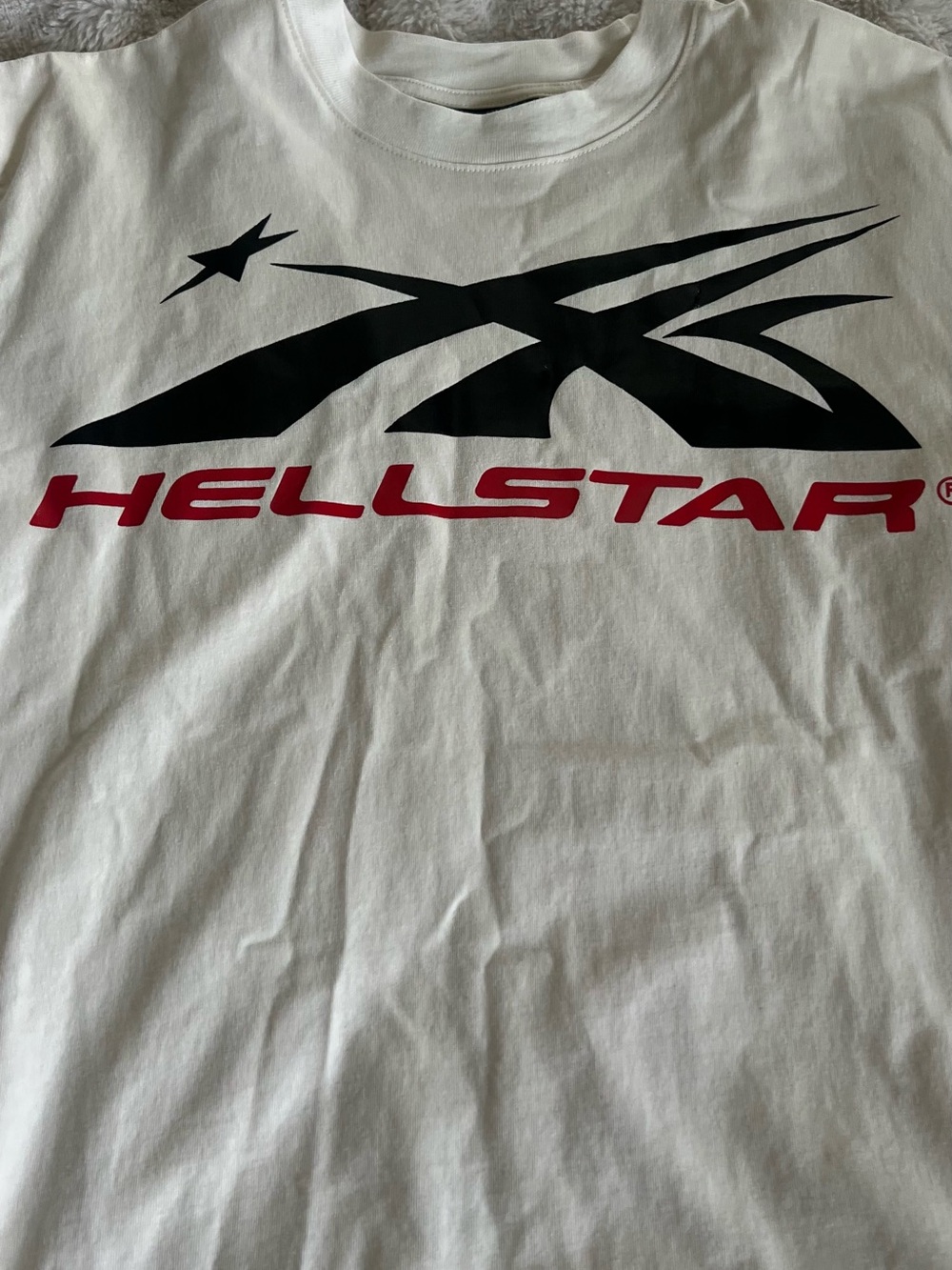 Hellstar White Short-Sleeve Graphic Tee with Black and Red Logo